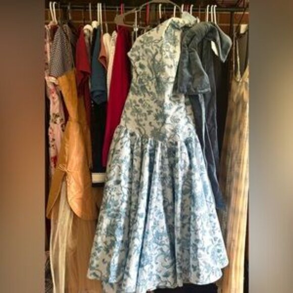 Lesea Berry Tracey Dress One Shoulder Bow Formal Designer Gown, Bridal Luxe 10 - Picture 3 of 9